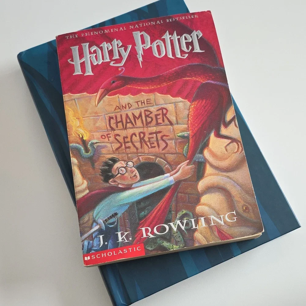 J.K. Rowling - Harry Potter And The Chamber Of Secrets And The Ickabog Book Set